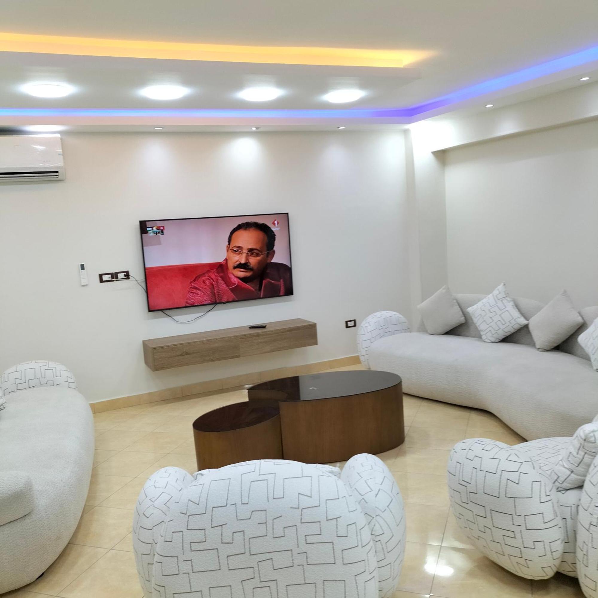 Apartment شقه مفروشه فندقية في مدينه نصر Cairo